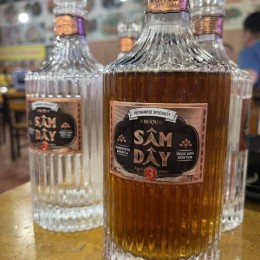 Rượu Sâm Dây Ngọc Linh 500ml – Tinh Hoa Rượu Sâm Bổ Dưỡng
