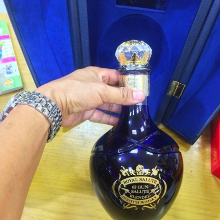 RƯỢU ROYAL SALUTE 25 YEARS