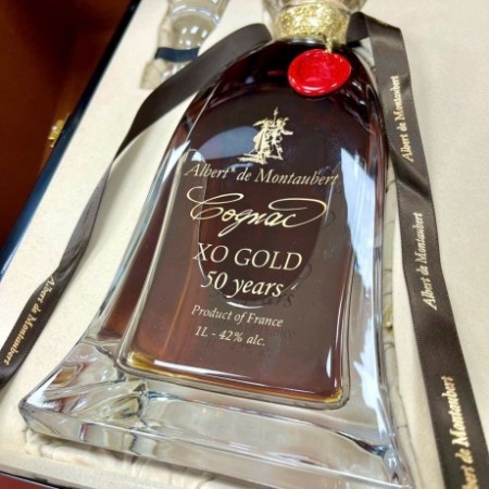 Cognac Albert de Montaubert XO Gold 50 năm