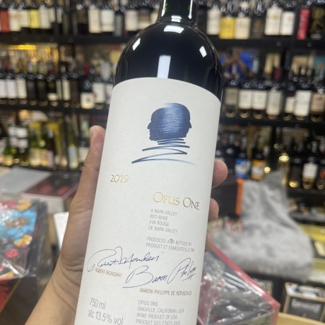 Vang Opus One - Mỹ