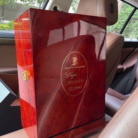 Cognac Albert de Montaubert XO Gold 50 năm